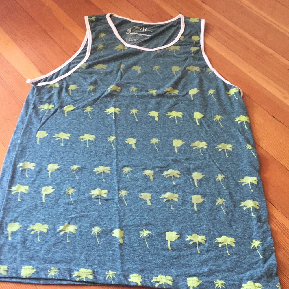 Men’s Hurley tank